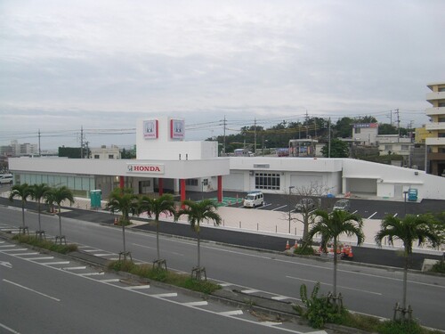 ホンダカーズ沖縄泡瀬店