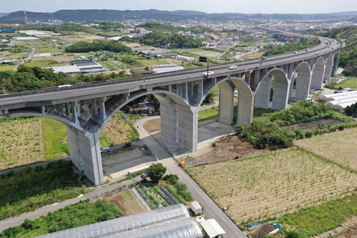 令和元年度南風原アーチ橋耐震補強（上下P11）工事