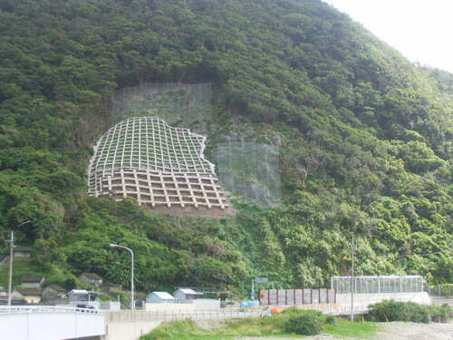 辺野喜地区法面防災工事